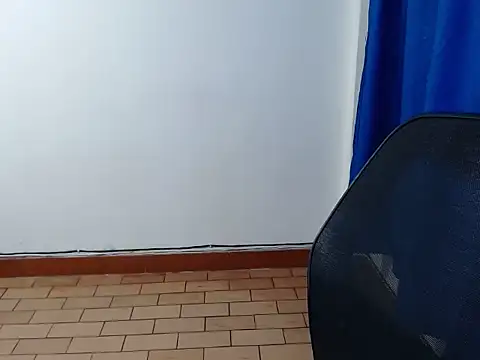 Snapshot of Dana_idagiraldo37 chatting on September 25, 2025, 1:17 pm Dana idagiraldo37 online show from September 25, 2025, 1:17 pm