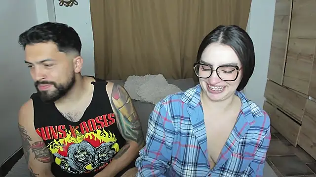 Snapshot of teseo_and_afroditha_ chatting on January 9, 2025, 4:30 am teseo and afroditha online show from January 9, 2025, 4:30 am