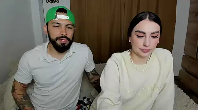 Snapshot of teseo_and_afroditha_ chatting on March 18, 2025, 4:18 am teseo and afroditha online show from March 18, 2025, 4:18 am