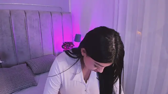 Snapshot of EvaaStevens chatting on November 28, 2025, 1:11 pm EvaaStevens online show from November 28, 2025, 1:11 pm