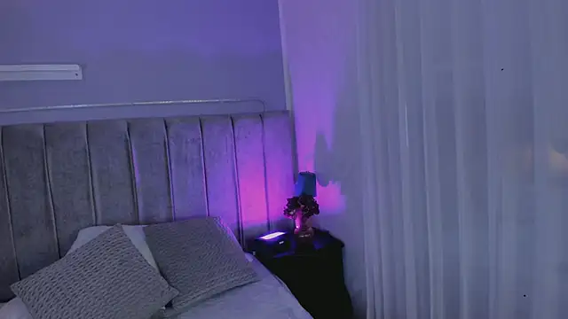 Snapshot of EvaaStevens chatting on November 22, 2025, 1:21 pm EvaaStevens online show from November 22, 2025, 1:21 pm