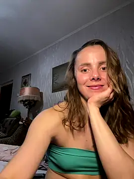 Snapshot of AlisaKissss chatting on November 3, 2025, 7:17 pm AlisaKissss online show from November 3, 2025, 7:17 pm