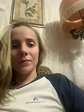 Snapshot of AlisaKissss chatting on April 9, 2026, 4:02 pm AlisaKissss online show from April 9, 2026, 4:02 pm