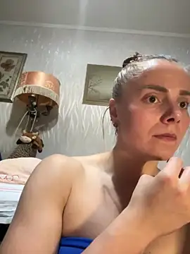 Snapshot of AlisaKissss chatting on October 16, 2025, 7:11 pm AlisaKissss online show from October 16, 2025, 7:11 pm