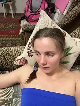 Snapshot of AlisaKissss chatting on May 9, 2026, 7:28 pm AlisaKissss online show from May 9, 2026, 7:28 pm