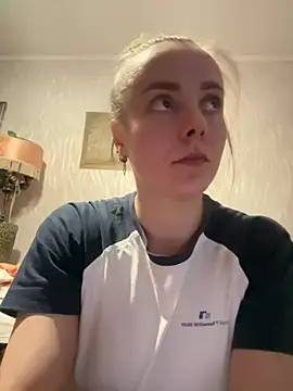 Snapshot of AlisaKissss chatting on March 22, 2025, 8:04 pm AlisaKissss online show from March 22, 2025, 8:04 pm