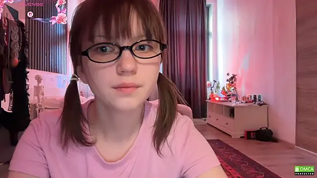 Snapshot of electric_babe chatting on April 16, 2026, 10:27 am electric babe online show from April 16, 2026, 10:27 am