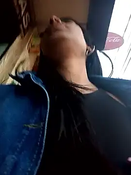 Snapshot of _elektrah chatting on September 11, 2025, 10:32 pm  elektrah online show from September 11, 2025, 10:32 pm