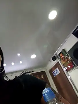 Snapshot of _elektrah chatting on October 16, 2025, 10:18 pm  elektrah online show from October 16, 2025, 10:18 pm