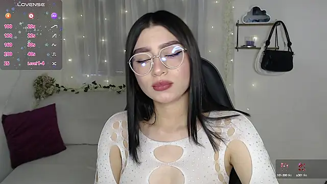 mily thomson b  online show from March 14, 2025, 10:27 pm