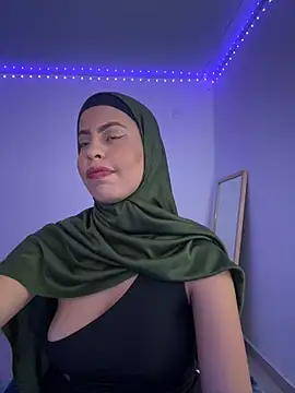 Snapshot of JannaNader12 chatting on February 17, 2025, 10:16 pm JannaNader12 online show from February 17, 2025, 10:16 pm