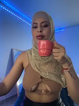 Snapshot of JannaNader12 chatting on October 4, 2025, 10:55 pm JannaNader12 online show from October 4, 2025, 10:55 pm