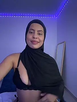 Snapshot of JannaNader12 chatting on February 18, 2025, 4:26 am JannaNader12 online show from February 18, 2025, 4:26 am