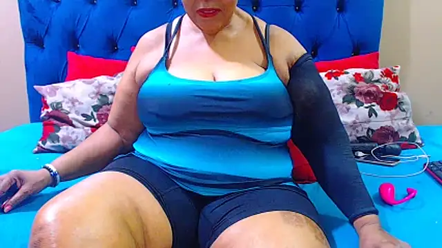 ebonycandy10 online show from May 6, 2026, 3:54 am