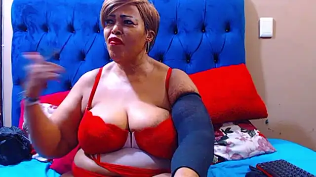 Snapshot of ebonycandy10 chatting on January 9, 2026, 5:14 am ebonycandy10 online show from January 9, 2026, 5:14 am