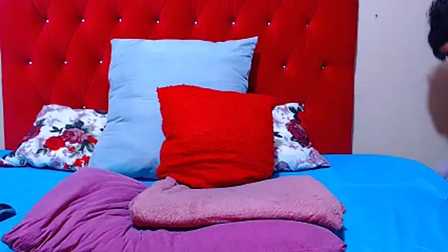 Snapshot of ebonycandy10 chatting on December 19, 2025, 6:21 pm ebonycandy10 online show from December 19, 2025, 6:21 pm