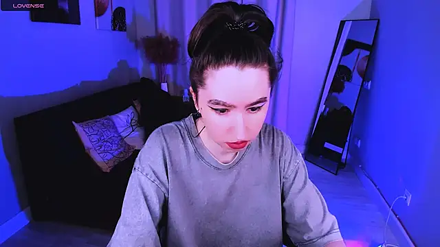 Snapshot of Lily_xBabe chatting on March 25, 2026, 7:41 am Lily xBabe online show from March 25, 2026, 7:41 am