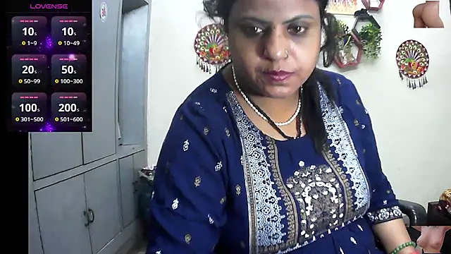 Snapshot of Sexy_komolika chatting on May 29, 2026, 5:19 pm Sexy komolika online show from May 29, 2026, 5:19 pm