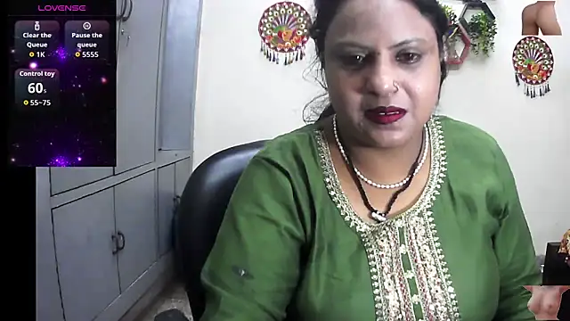 Snapshot of Sexy_komolika chatting on May 30, 2026, 3:39 pm Sexy komolika online show from May 30, 2026, 3:39 pm