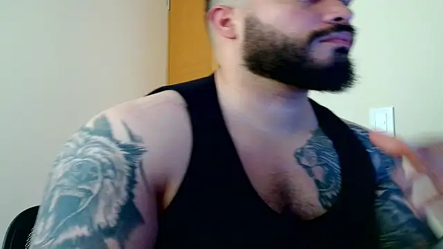 alexandergranda71 online show from October 12, 2025, 5:58 pm