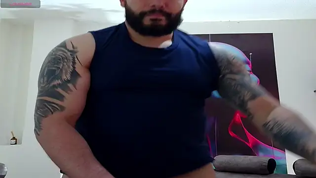 alexandergranda71 online show from October 3, 2025, 2:07 pm