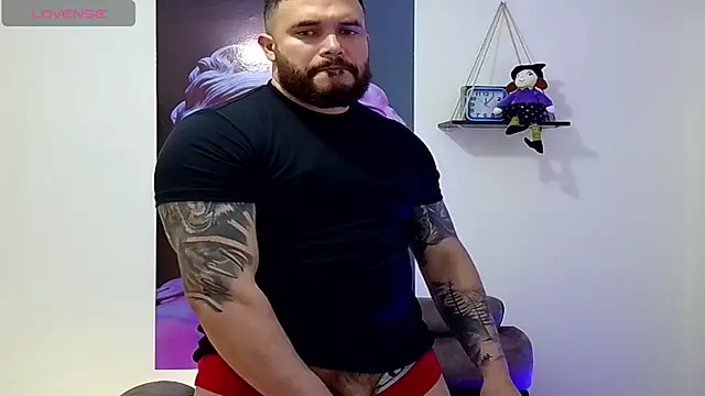 alexandergranda71 online show from September 23, 2025, 5:20 pm