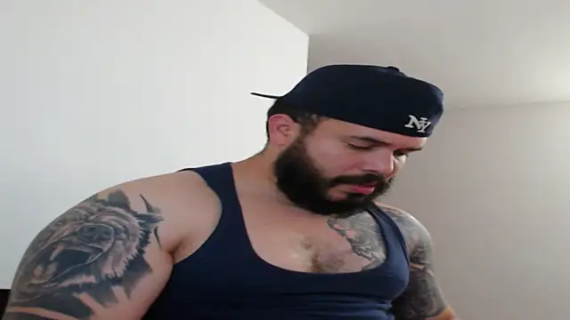 alexandergranda71 online show from January 24, 2025, 3:45 pm