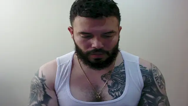 alexandergranda71 online show from October 6, 2025, 4:08 pm