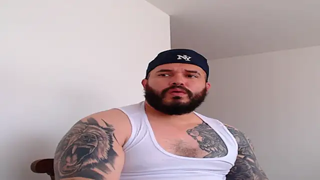 alexandergranda71 online show from February 13, 2025, 3:14 pm