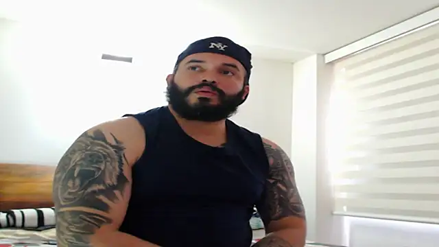 alexandergranda71 online show from March 9, 2025, 5:17 pm