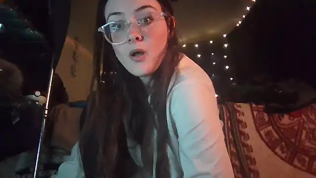 EyaDivine1 online show from February 3, 2025, 12:15 am