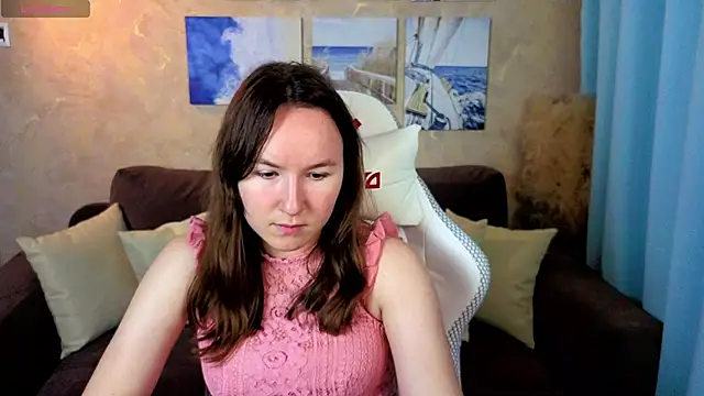 Little doll meow online show from November 18, 2025, 3:21 am