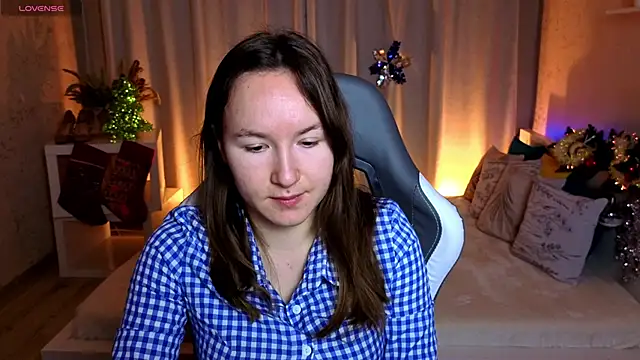 Little doll meow online show from December 17, 2025, 2:49 am