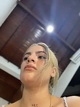 emiss  online show from December 5, 2025, 4:05 pm