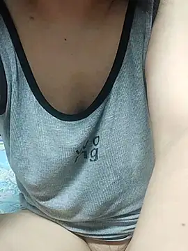 Snapshot of tiantian1118 chatting on March 5, 2025, 4:02 pm tiantian1118 online show from March 5, 2025, 4:02 pm