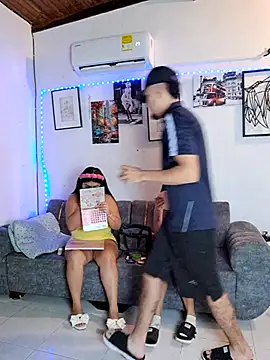 Snapshot of royalgirls_x chatting on January 17, 2026, 1:20 am royalgirls x online show from January 17, 2026, 1:20 am