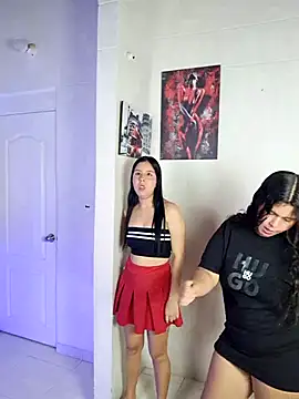 Snapshot of royalgirls_x chatting on February 17, 2026, 1:03 am royalgirls x online show from February 17, 2026, 1:03 am