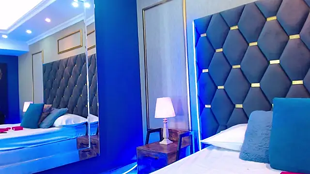 Snapshot of ThaniaJones chatting on November 26, 2025, 12:05 pm ThaniaJones online show from November 26, 2025, 12:05 pm