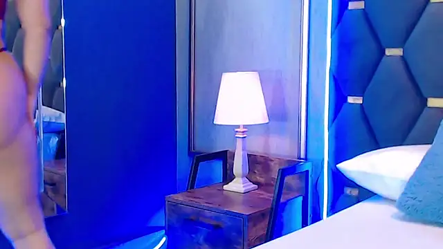 Snapshot of ThaniaJones chatting on December 2, 2025, 12:07 pm ThaniaJones online show from December 2, 2025, 12:07 pm