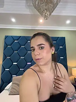 ThaniaJones online show from February 15, 2026, 12:04 pm