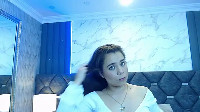 Snapshot of ThaniaJones chatting on March 13, 2025, 12:02 pm ThaniaJones online show from March 13, 2025, 12:02 pm