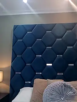 Snapshot of ThaniaJones chatting on September 9, 2025, 11:41 am ThaniaJones online show from September 9, 2025, 11:41 am