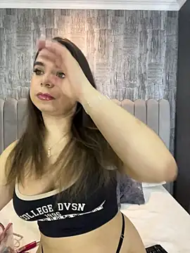 ThaniaJones online show from February 21, 2026, 11:01 am