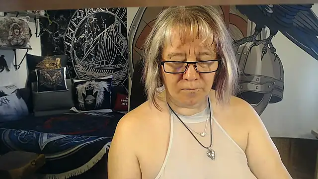 TittenMichelle online show from November 5, 2025, 7:55 am