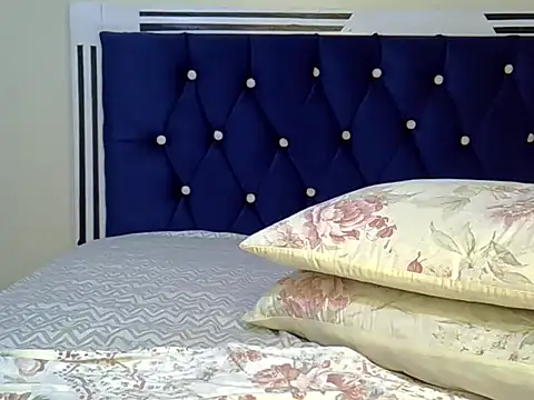 Snapshot of Goddess_nanaya chatting on December 22, 2025, 1:33 pm Goddess nanaya online show from December 22, 2025, 1:33 pm