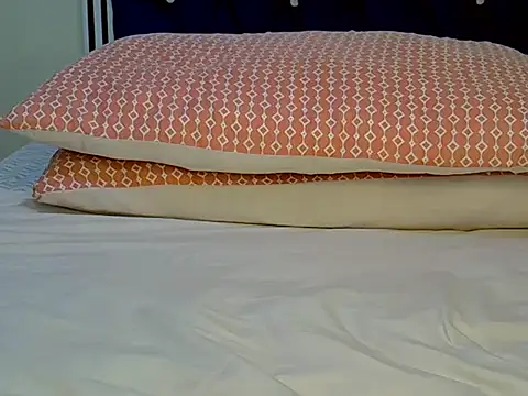 Snapshot of Goddess_nanaya chatting on December 17, 2025, 10:59 pm Goddess nanaya online show from December 17, 2025, 10:59 pm