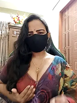 Snapshot of Payel-Sen chatting on January 9, 2026, 6:26 pm Payel-Sen online show from January 9, 2026, 6:26 pm