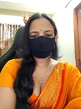 Snapshot of Payel-Sen chatting on May 5, 2026, 8:23 pm Payel-Sen online show from May 5, 2026, 8:23 pm