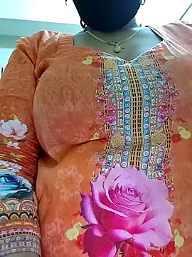 Snapshot of Payel-Sen chatting on May 4, 2026, 6:33 pm Payel-Sen online show from May 4, 2026, 6:33 pm