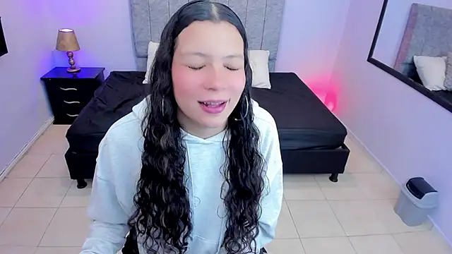 Snapshot of Lana_stone_ chatting on March 13, 2025, 3:11 am Lana stone online show from March 13, 2025, 3:11 am